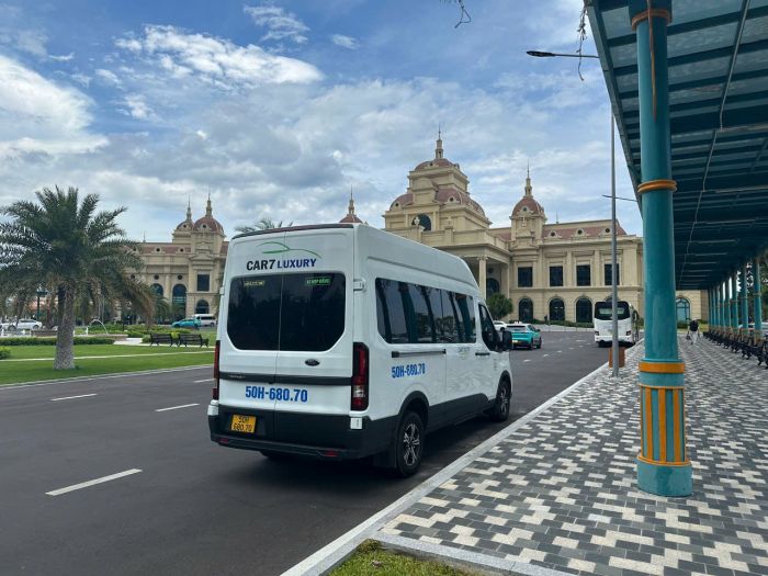 Đặt xe 16 chỗ đi 2 ngày 1 đêm